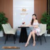 Bộ bàn ăn 6 ghế mặt đá Marble vân mây, chân cánh buồm, ghế Loft vuông, chân sắt sơn tĩnh điện - kem